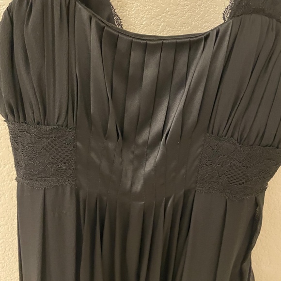 DIANE VON  FURSTENBERG Black 100% Silk Mini Bubble Dress Size 4 - Picture 4 of 9